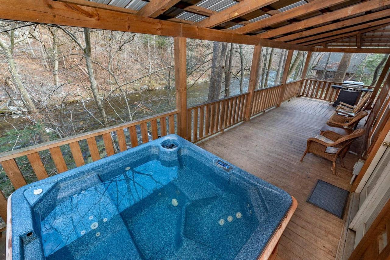 Down By The River W/ Riverfront Hot Tub Hotel Townsend Exterior photo